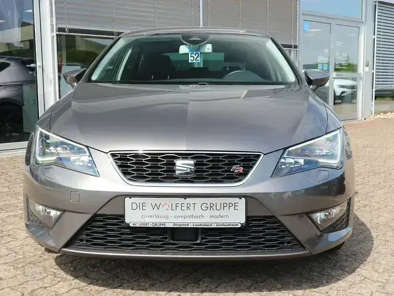 Używany Seat Leon FR 180 KM (132 kW) 2015 Szary Sedan/Limuzyna