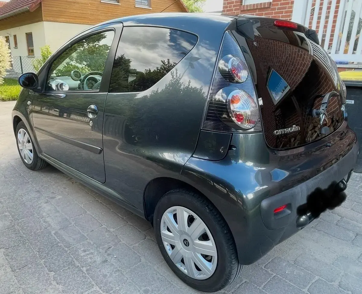 Gebraucht Citroën C1 SELECTION 68 PS (50 kW) 2014 Grau Kleinwagen