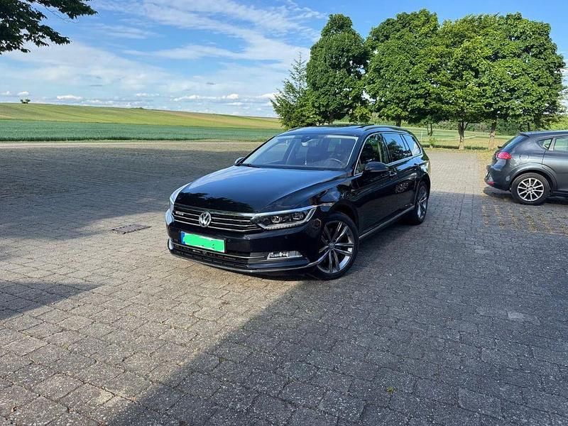 Gebraucht VW Passat Highline 239 PS (175 kW) 2015 Schwarz Limousine