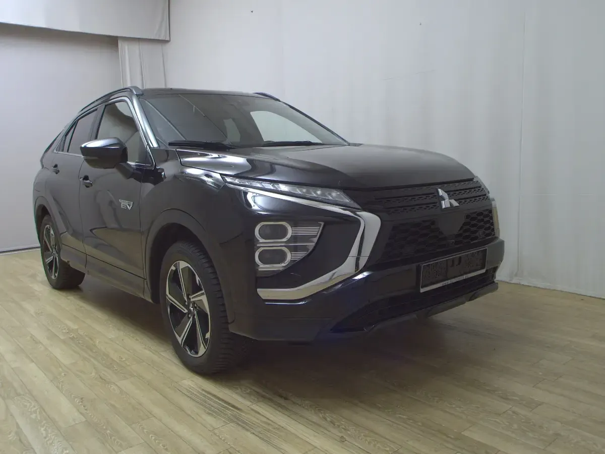 Gebraucht Mitsubishi Eclipse Cross 188 PS (138 kW) 2022 Panther schwarz SUV