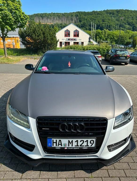 Weiß Gebraucht 2011 Audi A5 Sportback Ambiente Limousine | 11.600 € (Etwas zu teuer) - Bild 1/4