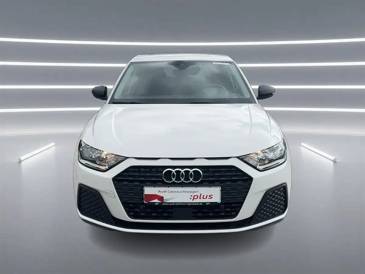 Gebraucht Audi A1 Sportback Comfort 95 PS (69 kW) 2023 Cortinaweiß Kleinwagen