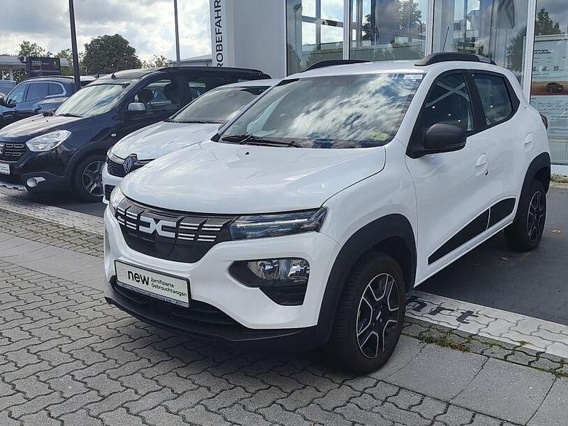 Weiß Gebraucht 2023 Dacia Spring Essentiel Kleinwagen | 13.997 € (Etwas zu teuer) - Bild 1/4