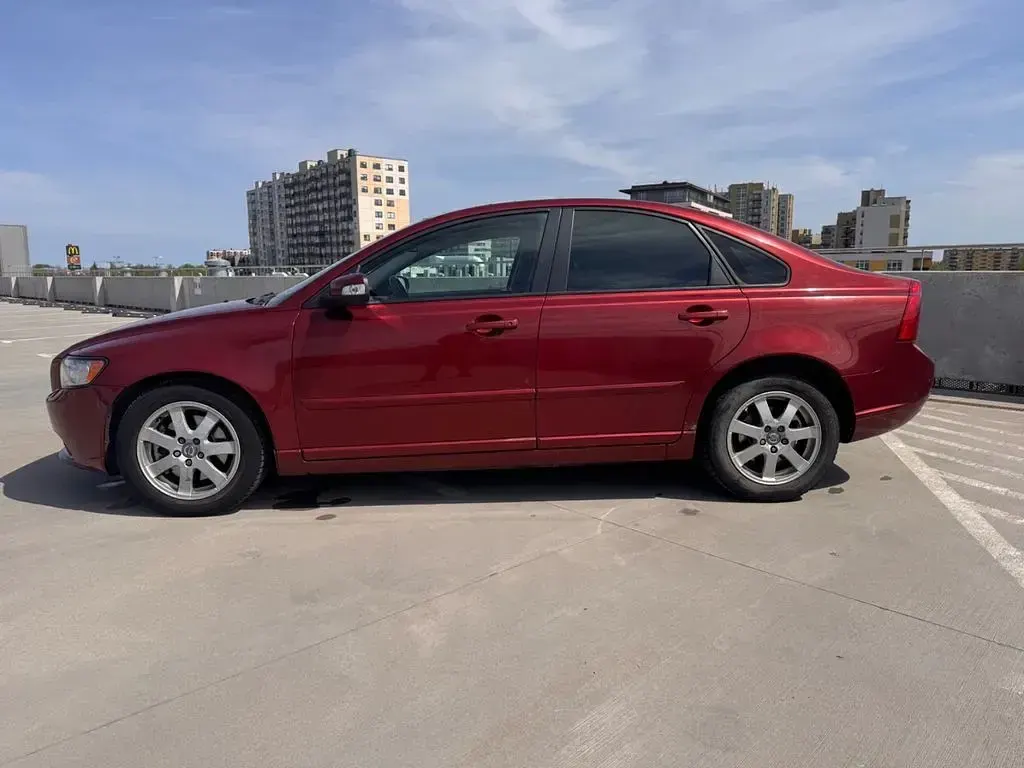 Gebraucht Volvo S40 136 PS (100 kW) 2008 Rot Limousine