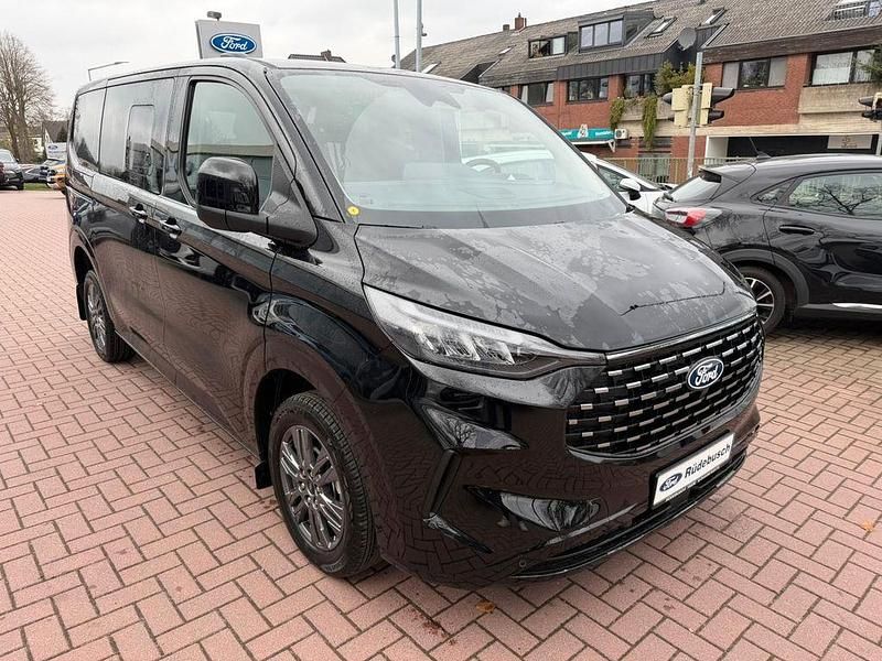 Neu Ford Tourneo Titanium 170 PS (125 kW) 2026 Schwarz Van / Kleinbus