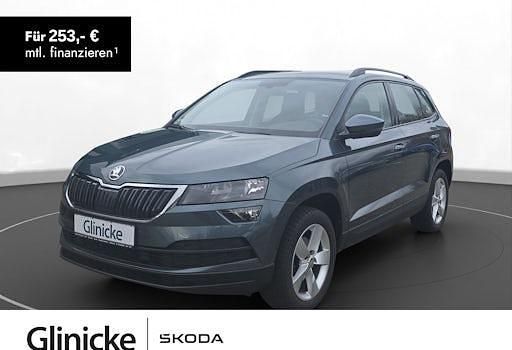 Quarzgrau metallic Gebraucht 2020 Skoda Karoq Style SUV | 21.490 € (Fairer Preis) - Bild 1/4