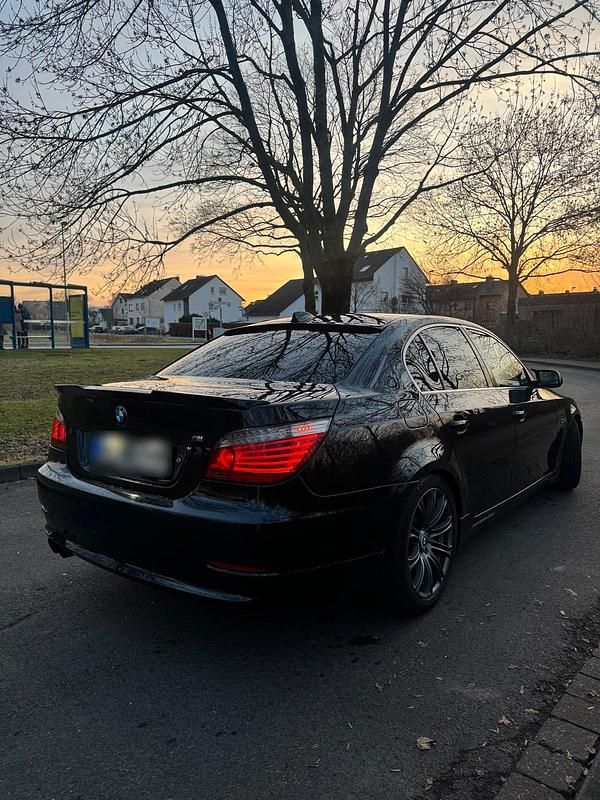 Gebraucht BMW 530 235 PS (172 kW) 2008 Limousine