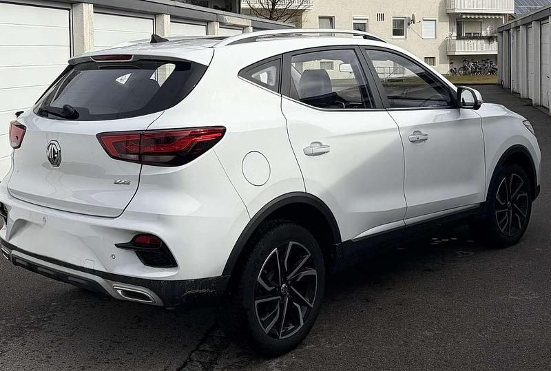 Gebraucht MG ZS Luxury 111 PS (81 kW) 2023 Weiß SUV