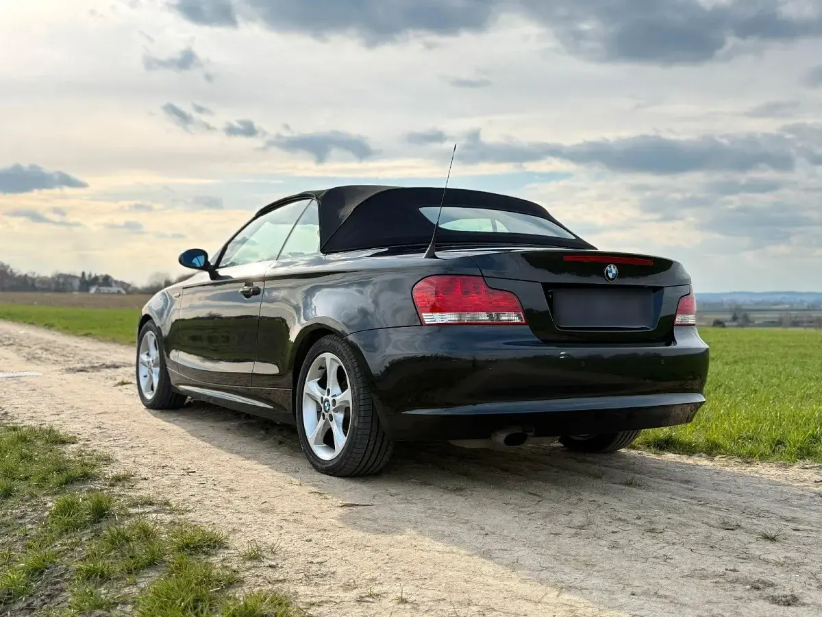 Gebraucht BMW 118 Cabriolet Performance 143 PS (105 kW) 2009 Schwarz Cabrio