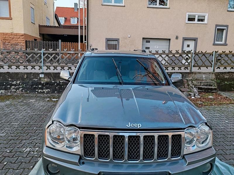 Silber Gebraucht 2007 Jeep Cherokee SUV | 2.000 € - Bild 1/4