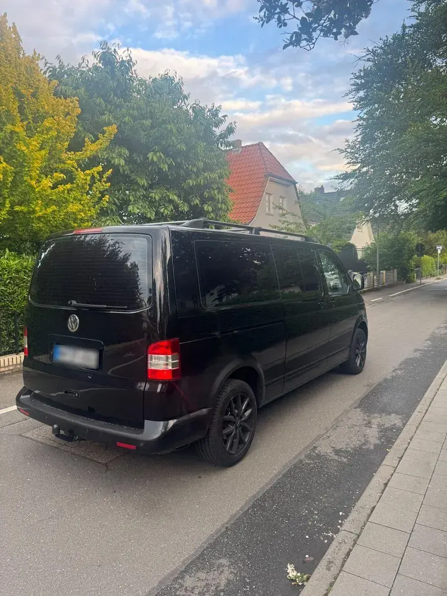 Gebraucht VW Caravelle 131 PS (96 kW) 2008 Schwarz Van