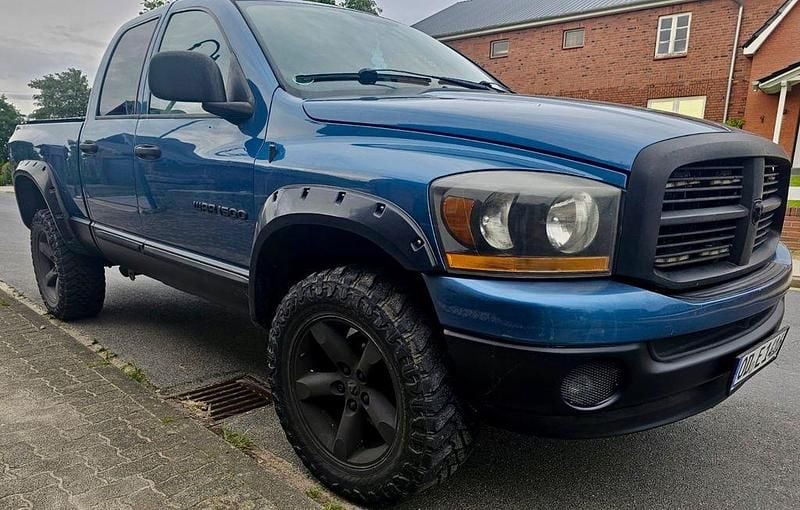 Second-hand Dodge Ram 238 CP (175 kW) 2006 Albastru Pickup