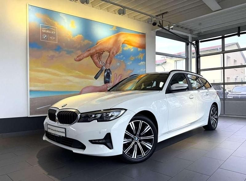 Gebraucht BMW 320 Sport Line 190 PS (139 kW) 2022 Alpinweiss 3 Kombi