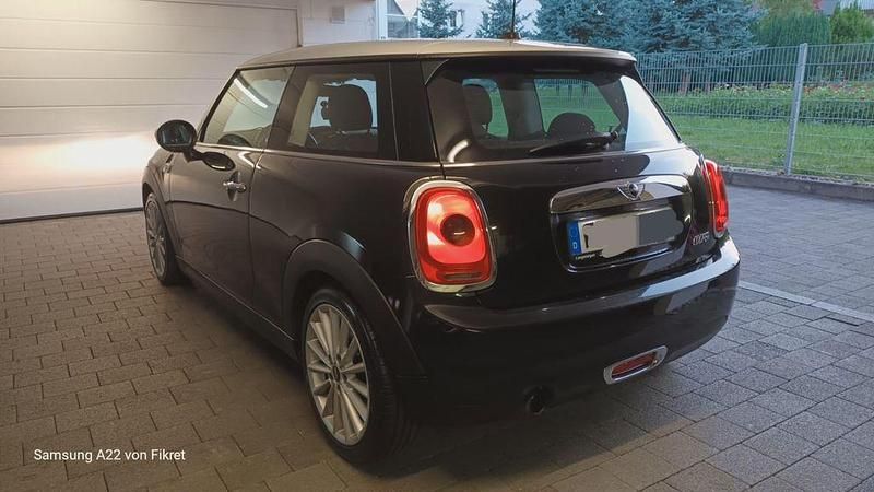 Gebraucht Mini Cooper 136 PS (100 kW) 2014 Schwarz Kleinwagen