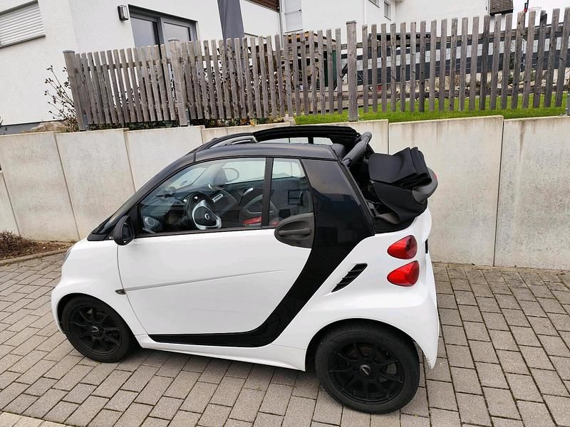 Gebraucht Smart ForTwo Cabrio Pulse 71 PS (52 kW) 2011 Weiß Cabrio