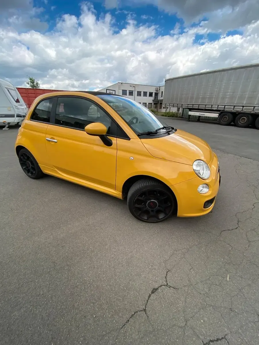 Usata Fiat 500 69 CV (50 kW) 2015 Giallo Cabrio