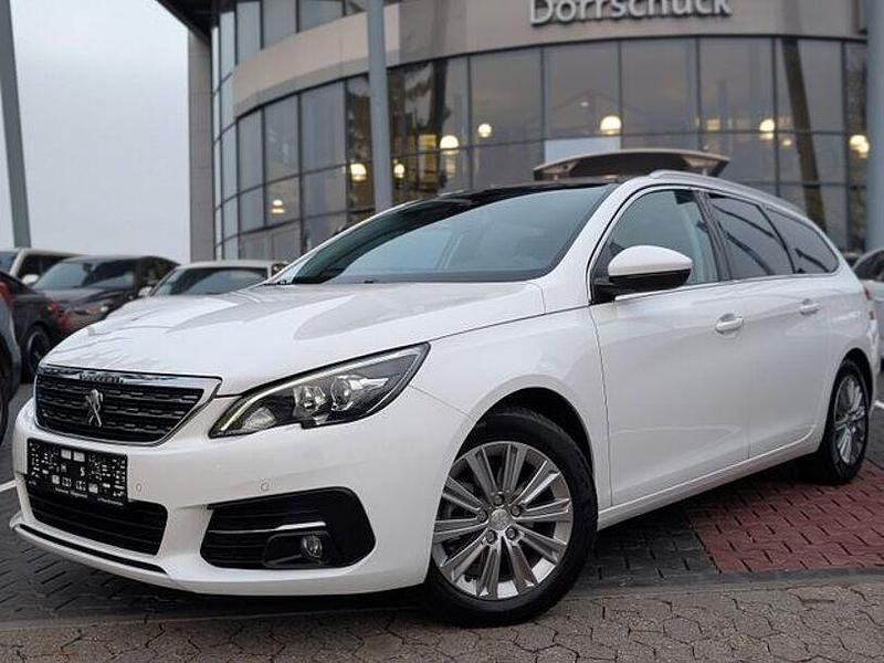 Weiss Gebraucht 2018 Peugeot 308 Limousine | 10.190 € (Fairer Preis) - Bild 1/4