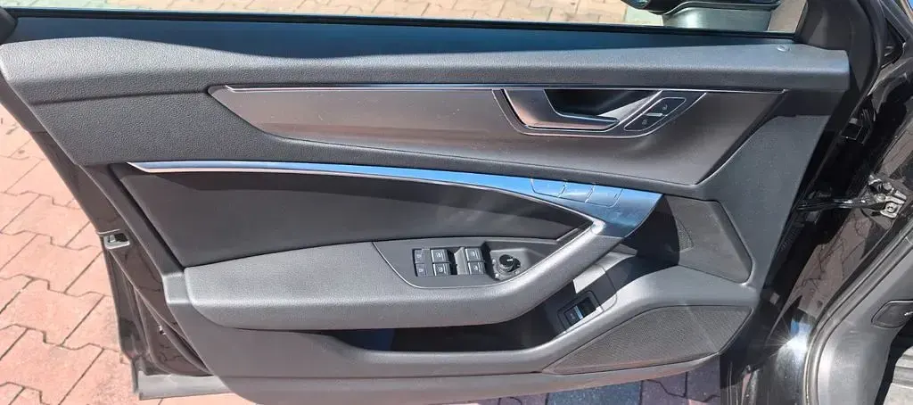 Gebraucht Audi A6 Sport 204 PS (150 kW) 2021 Schwarz Kombi
