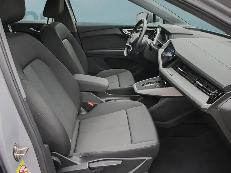 Gebraucht Audi Q4 Sportback e-tron 150 kW (204 PS) 2023 Grau SUV