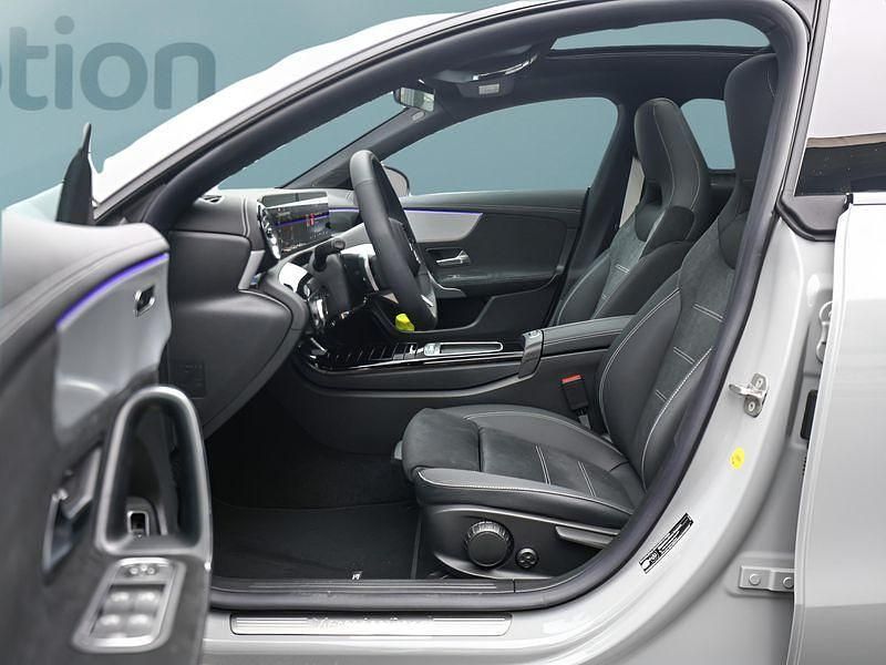 Gebraucht Mercedes CLA180 136 PS (100 kW) 2026 Grau Limousine