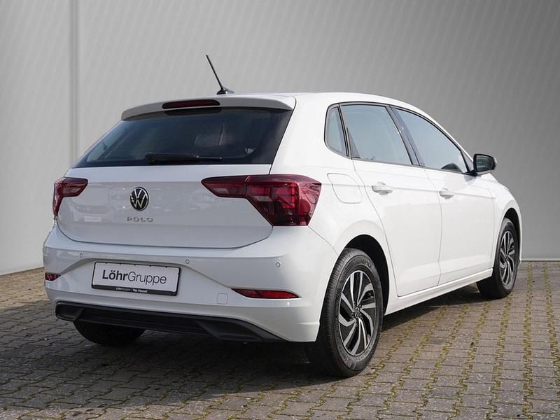 Gebraucht VW Polo Life 95 PS (69 kW) 2023 Weiß Kleinwagen