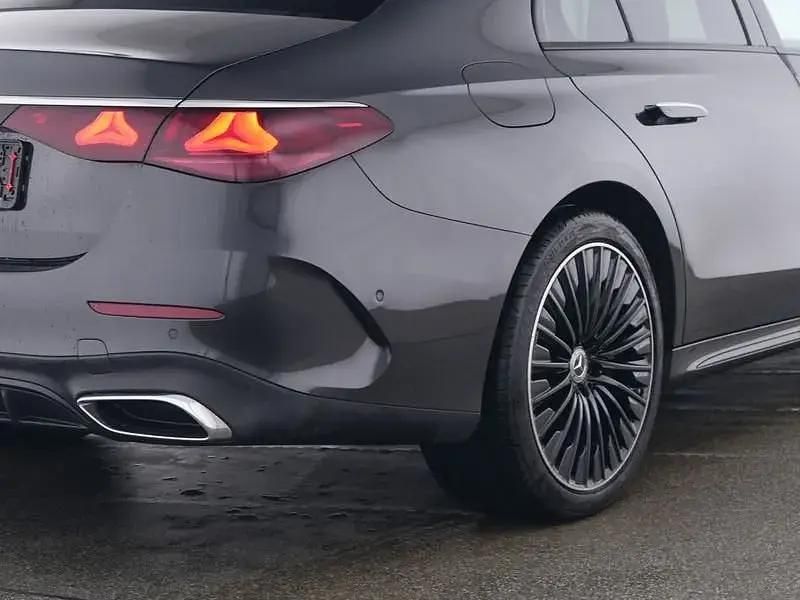 Gebraucht Mercedes E300 AMG 313 PS (230 kW) 2024 Andere Limousine
