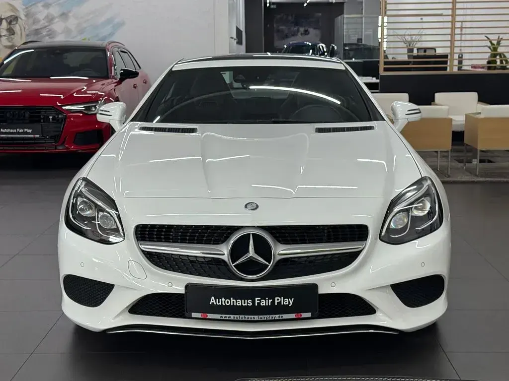 Gebraucht Mercedes SLC200 184 PS (135 kW) 2017 Weiß Cabrio