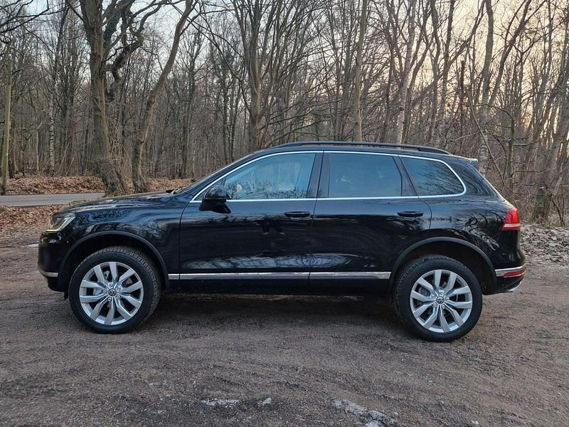 Gebraucht VW Touareg 262 PS (192 kW) 2015 Schwarz SUV