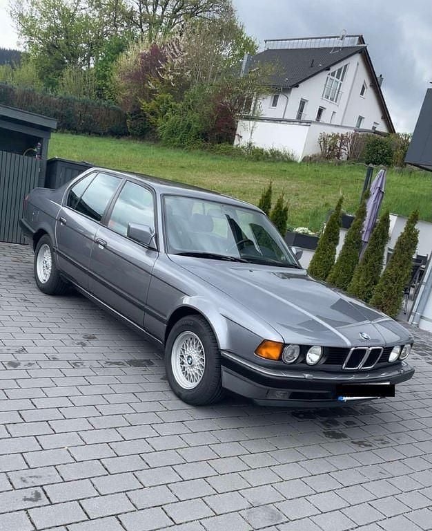 Gebraucht BMW 735 211 PS (155 kW) 1991 Grau Limousine