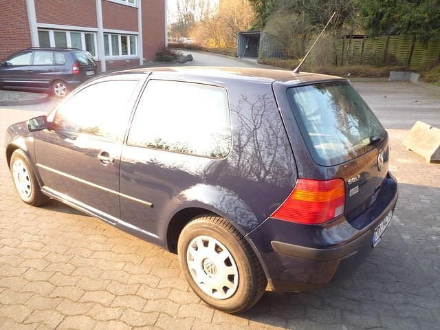 Gebraucht VW Golf IV 101 PS (74 kW) 1999 Blau Kleinwagen