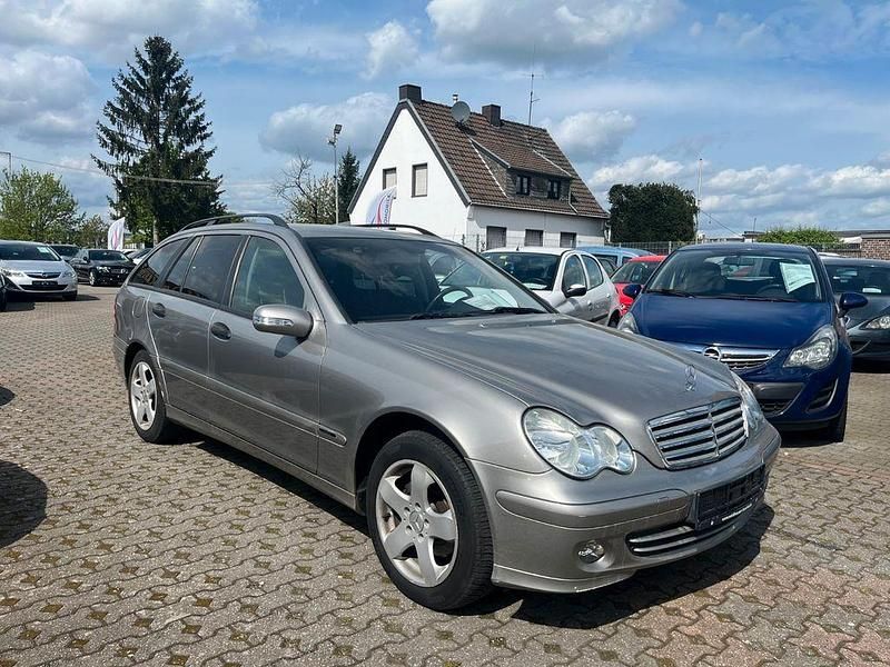 Gebraucht Mercedes C200 122 PS (89 kW) 2004 Silber Kombi