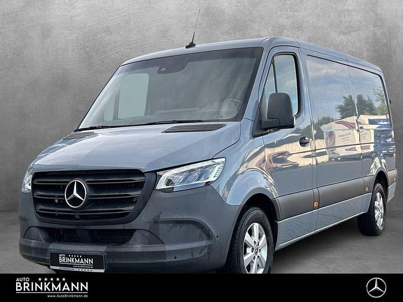 Blaugrau Gebraucht 2021 Mercedes Sprinter Van | 49.990 € (Etwas zu teuer) - Bild 1/4