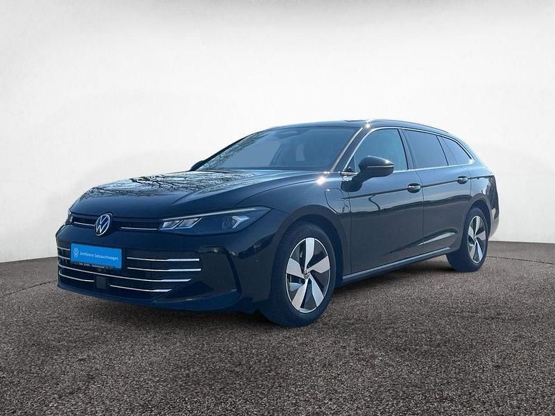 Gebraucht VW Passat 150 PS (110 kW) 2025 Schwarz Kombi