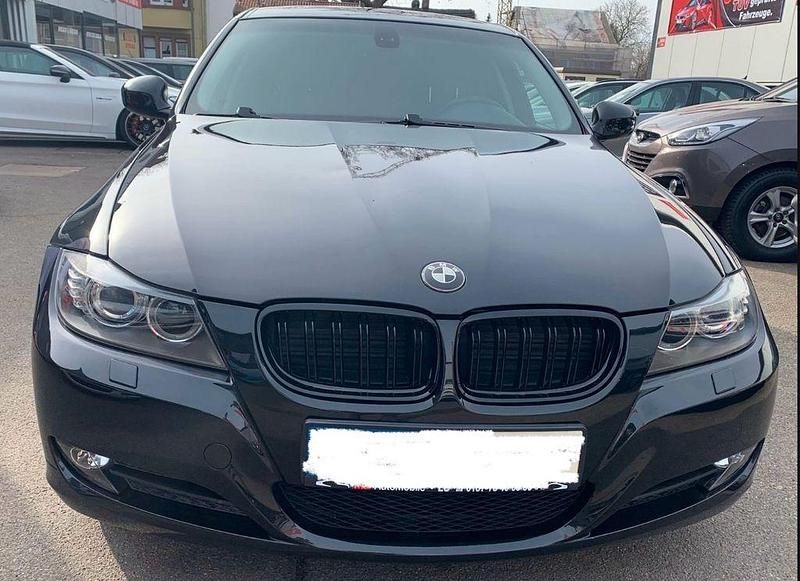 Schwarz Gebraucht 2009 BMW 318 Limousine | 5.500 € (Fairer Preis) - Bild 1/4