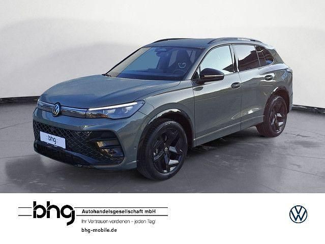 Grün Gebraucht 2025 VW Tiguan R-line SUV | 51.430 € (Etwas zu teuer) - Bild 1/4
