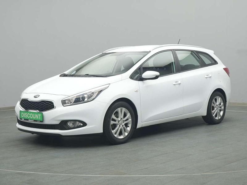 Gebraucht Kia Ceed 99 PS (72 kW) 2014 Carraraweiss Kleinwagen