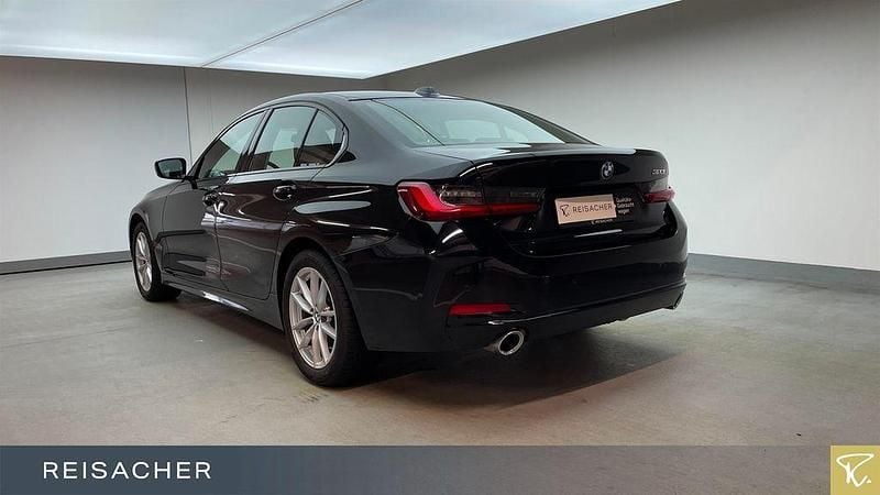Gebraucht BMW 320 184 PS (135 kW) 2023 Schwarz Limousine