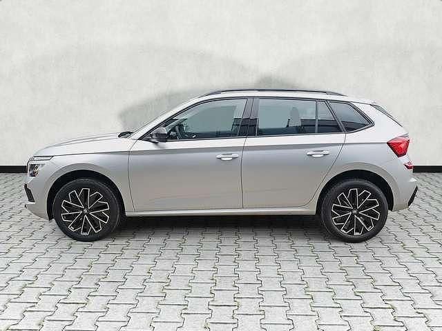 Neu Skoda Kamiq Selection 116 PS (85 kW) 2025 Silber metallic SUV