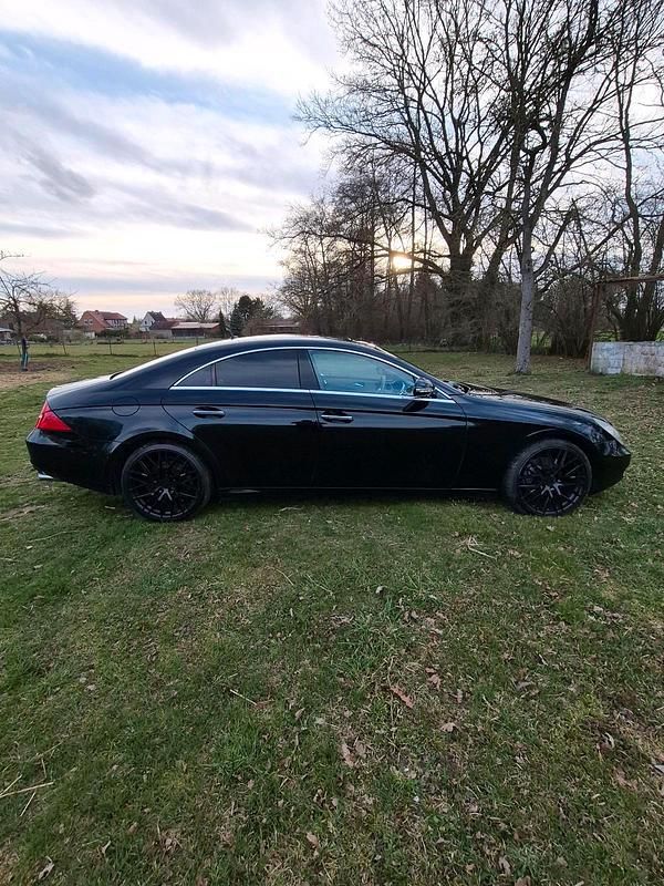 Gebraucht Mercedes CLS320 224 PS (164 kW) 2007 Beige Limousine