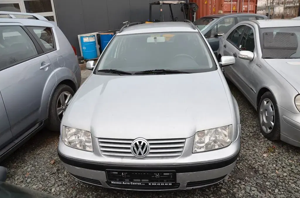 Gebraucht VW Bora Basis 105 PS (77 kW) 2000 Silber Limousine