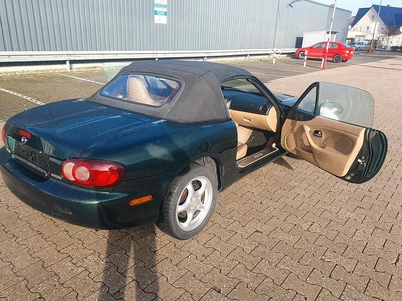 Gebraucht Mazda MX5 110 PS (80 kW) 2001 Grün Cabrio
