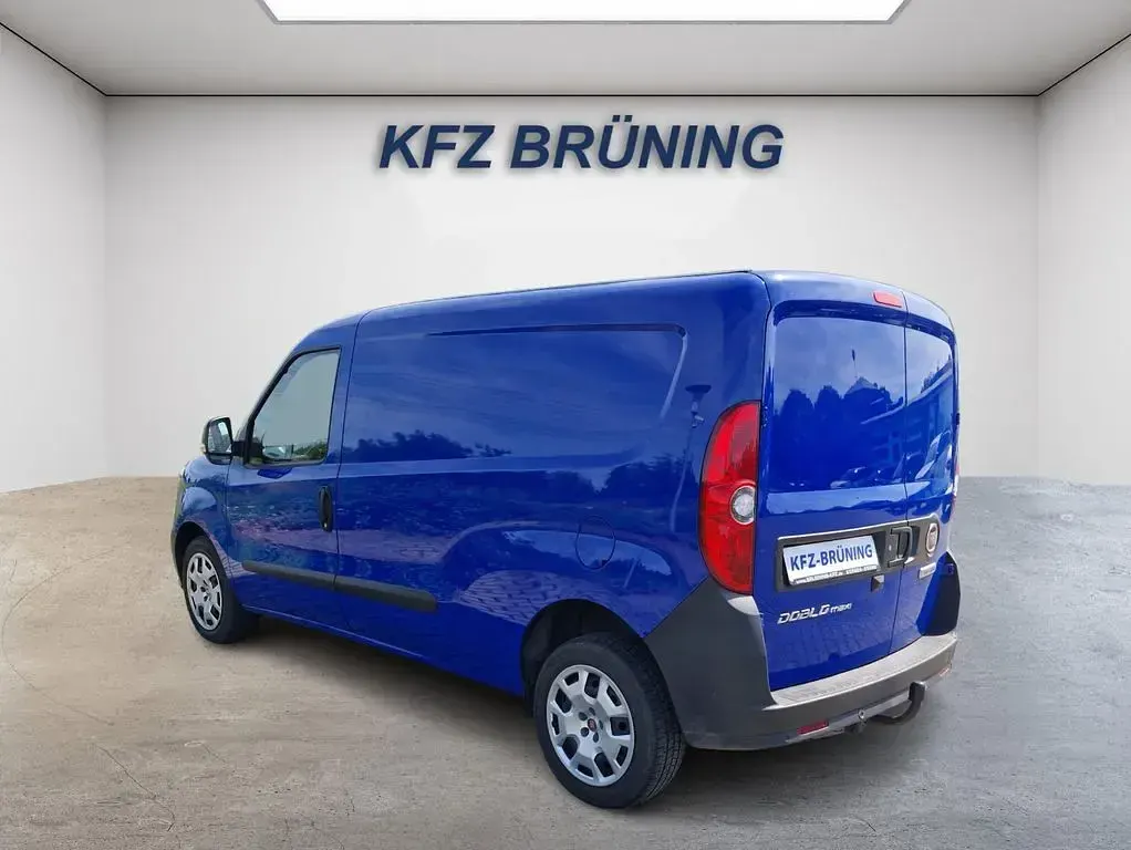 Gebraucht Fiat Doblò 95 PS (69 kW) 2021 Colore interno Van / Kleinbus