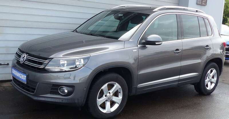 Grau Gebraucht 2013 VW Tiguan Life SUV | 10.990 € (Guter Preis) - Bild 1/3