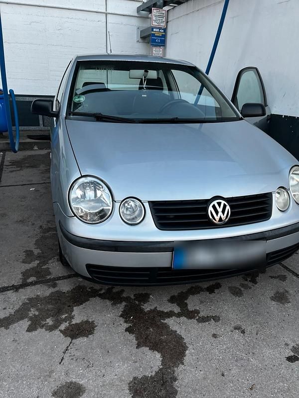 Gebraucht VW Polo 64 PS (47 kW) 2003 Grau Kleinwagen