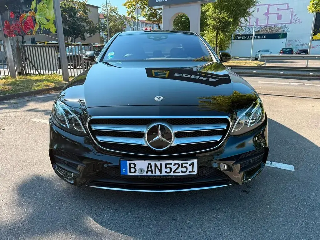 Gebraucht Mercedes E400 AMG 340 PS (250 kW) 2019 Schwarz Limousine