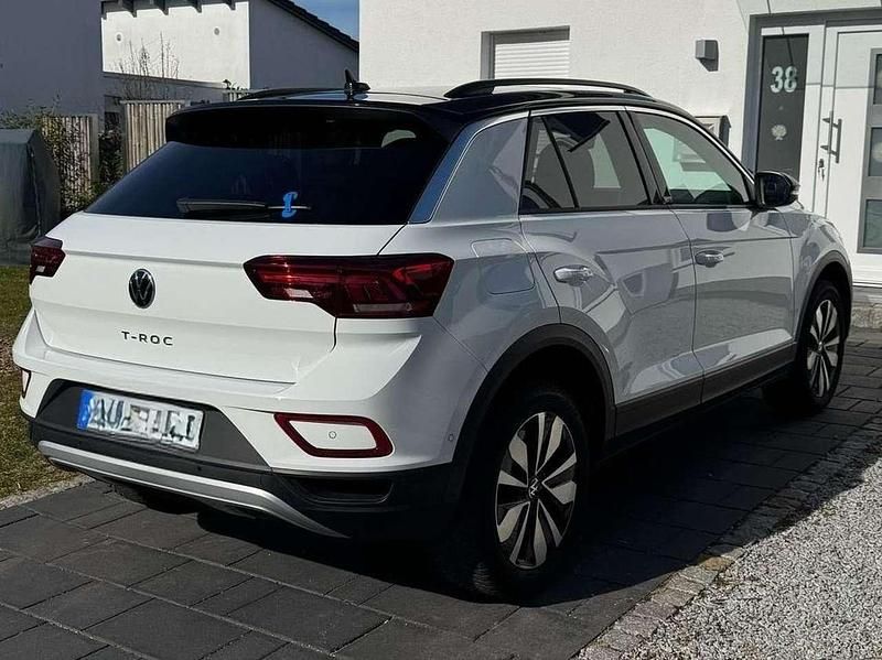 Gebraucht VW T-Roc Move 110 PS (80 kW) 2023 Weiß SUV