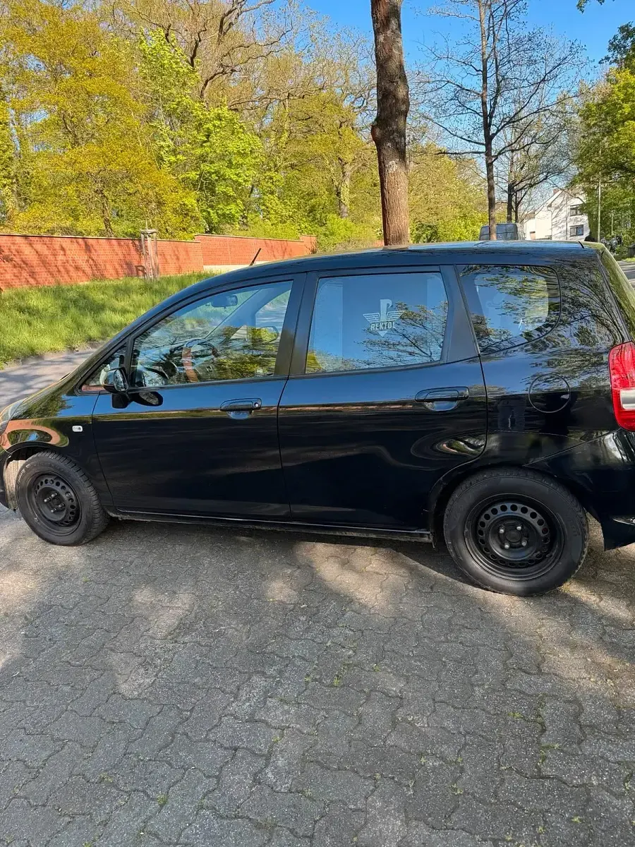 Gebraucht Honda Jazz 78 PS (57 kW) 2007 Schwarz Kleinwagen