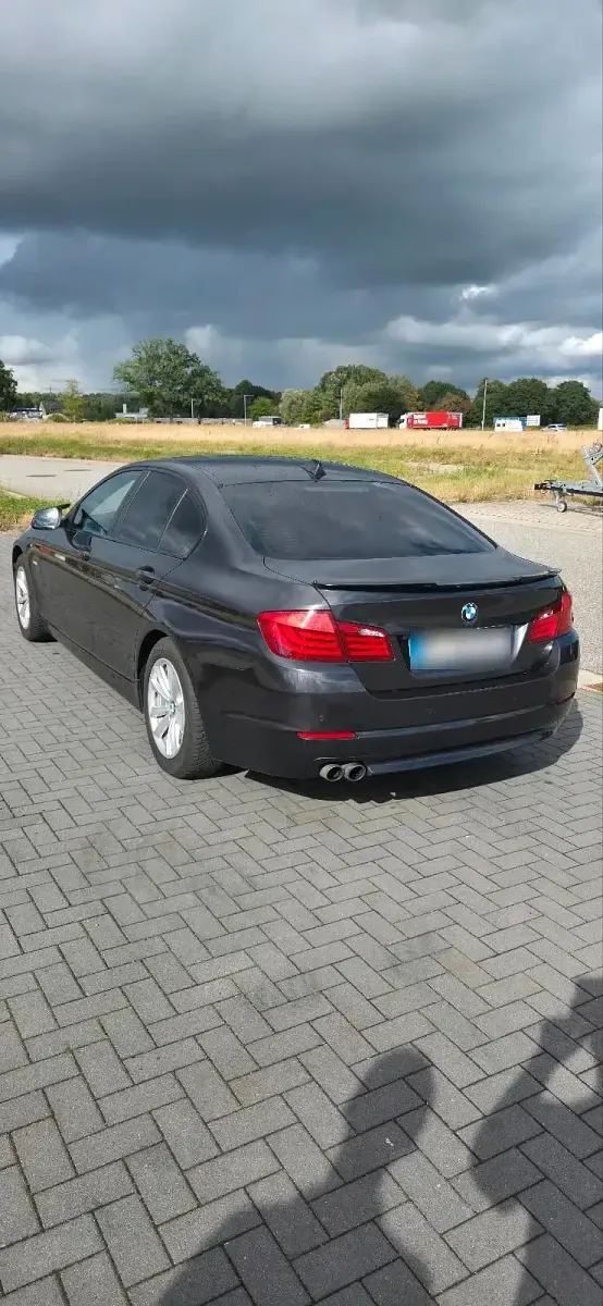 Gebraucht BMW 523 M Sport 204 PS (150 kW) 2011 Grau Limousine