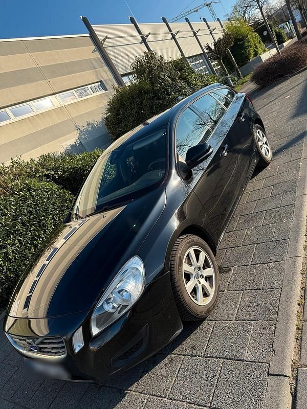 Gebraucht Volvo V60 163 PS (119 kW) 2011 Schwarz Kombi