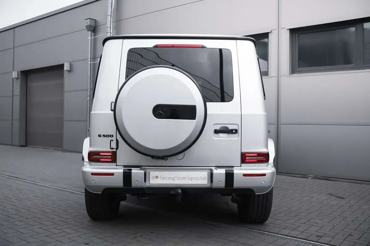 Gebraucht Mercedes G500 Night 421 PS (309 kW) 2022 Iridiumsilber SUV